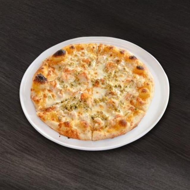12" Pescatora Pizza.