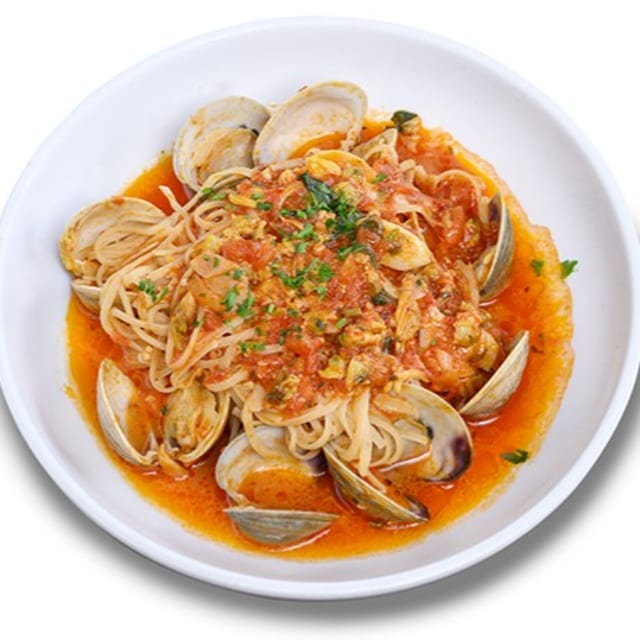 Petite Linguine & Clams.